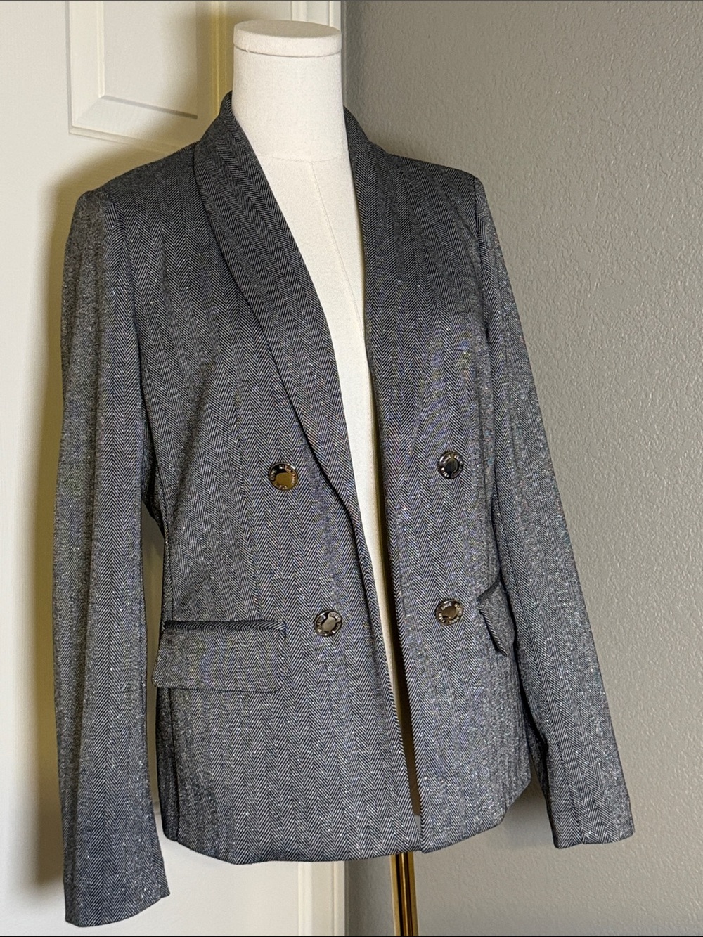 Sparkling Anne Klein Metallic Gray Double-Breasted Blazer